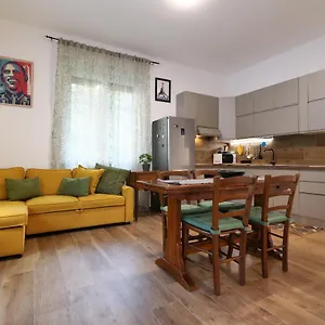primopiano-paladini.it-lombardy.com/